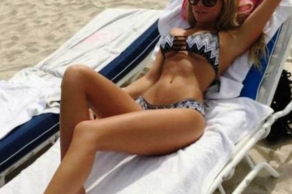 Η πιο καυτή ξανθιά από όλες! (photos)