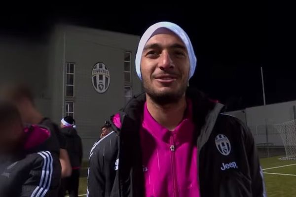 Γιουβέντους: Ελληνικές ευχές από τον Καστανό (video)