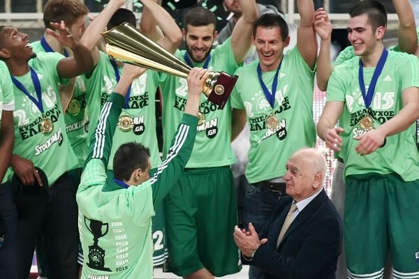 Ανασκόπηση 2015: «Πράσινο» σερί, «κόκκινη» επιστροφή