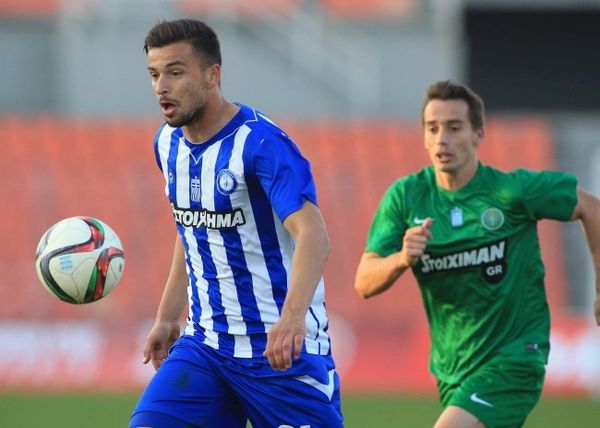 Ρίχνει βόμβα με Χαντί!