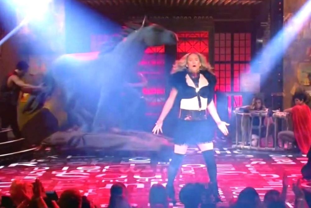 Ο Channing Tatum υποδύεται τη Beyonce! (video)