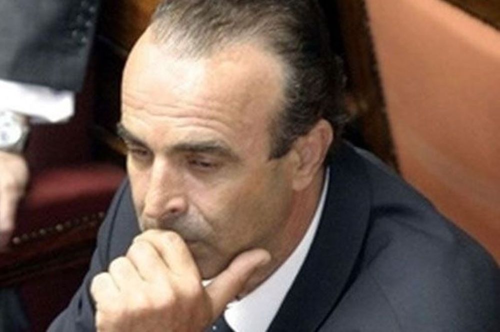 Δεν μπορείτε να φανταστείτε με τι ασχολείται σήμερα ο «ταξίαρχος Θεοχάρης»! (video)