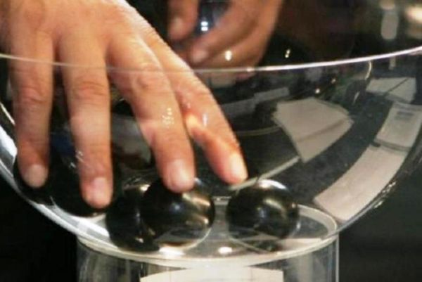 Σκηνές ντροπής στην κλήρωση!