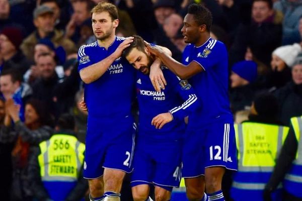 Βαθμό η Τσέλσι με γκολ οφσάιντ του Τέρι στο 98’!