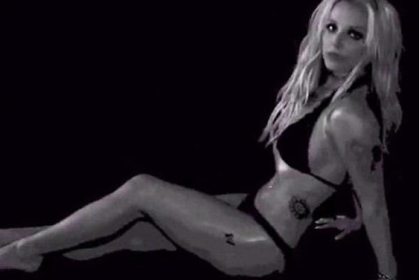 Κολάζει με κορμάρα σε videoclip η Britney Spears! (video)