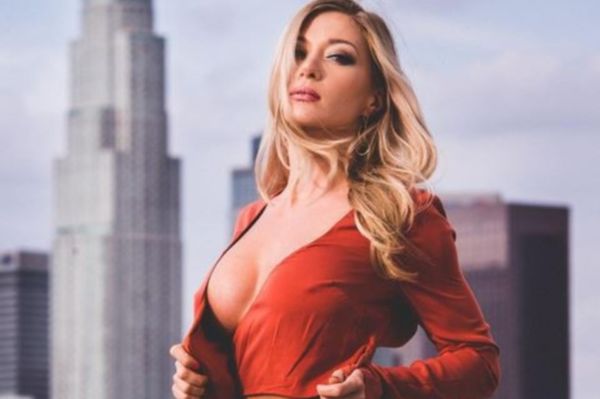 Tα πετάξε όλα έξω η Έλενα! (photos)