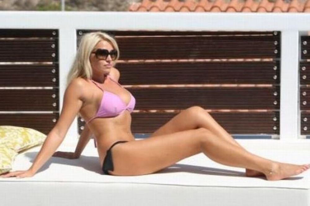 Κράξιμο και... συγγνώμη στην Ρία Τσίγκα (photo)