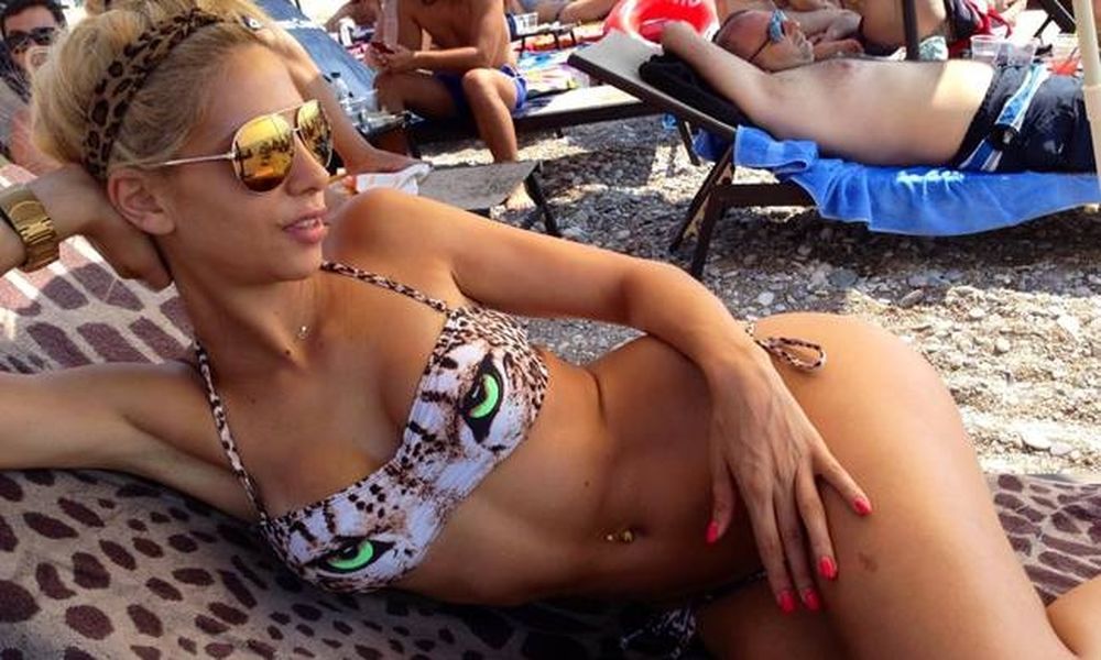  Αυτή είναι η sexy αστυνομικός που «τρέλανε» τους πάντες στην πορεία των ένστολων (photos)