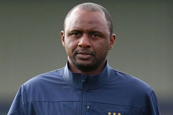 Θέλει Βιεϊρά η Σίτι για… αντι-Γκουαρντιόλα!