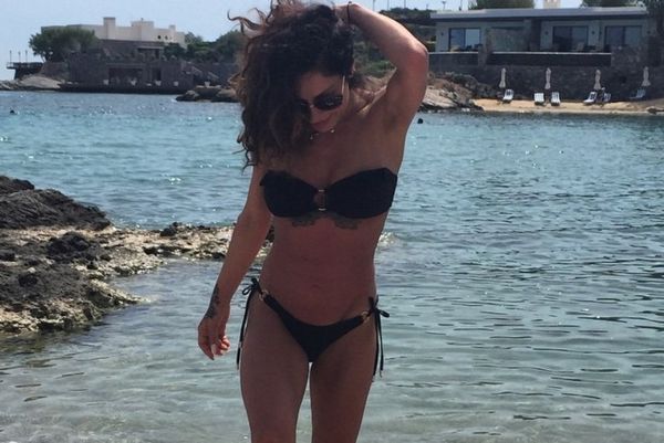 Το τατουάζ της Πιερίδη κάτω από το στήθος που μας κόλασε! (photo)