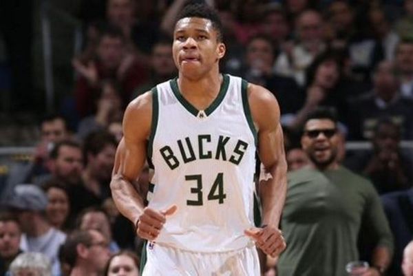 NBA: Double - double o Γιάννης και νίκη για τους Bucks (videos)