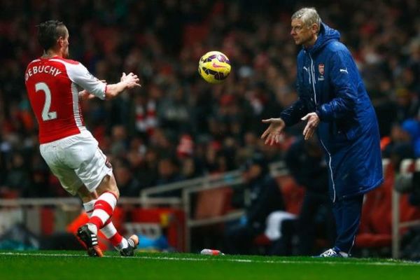 «Κράξιμο» στον Βενγκέρ από Ντεμπουσί!