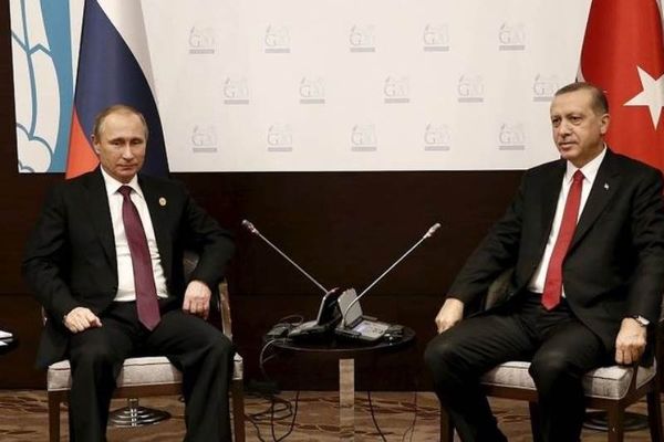 Κίνδυνος απ΄ ευθείας σύγκρουσης Ρωσίας-Τουρκίας στη Συρία