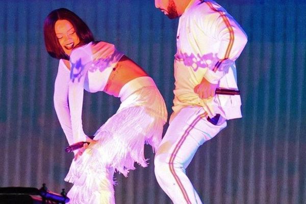 Η Rihanna μας… κόλασε με τον καυτό της χορό! (videο)