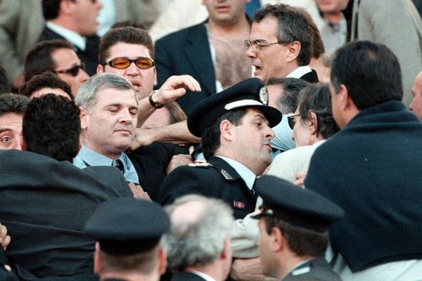 Όταν Μελισσανίδης και Βαρδινογιάννης έπαιζαν... ξύλο στο ΟΑΚΑ (video)
