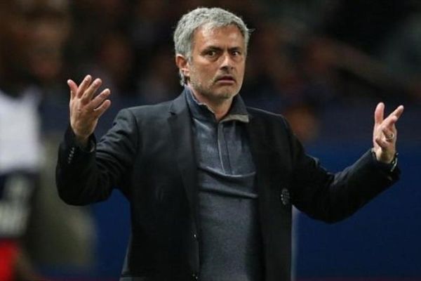 Τα «θέλω» του Μουρίνιο για την άμυνα