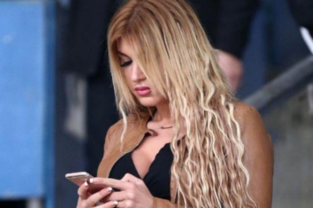Ποιος Βάργκας; Αυτή «απογείωσε» το ΟΑΚΑ! (photos)