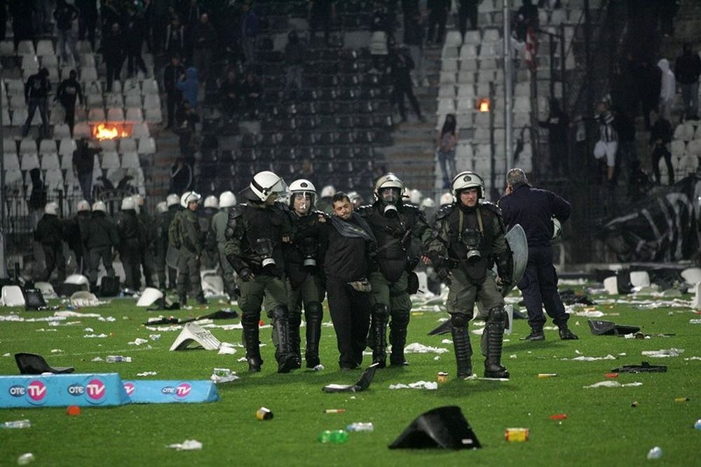 ΠΑΟΚ: Συλλήψεις 13 οπαδών στην Τούμπα