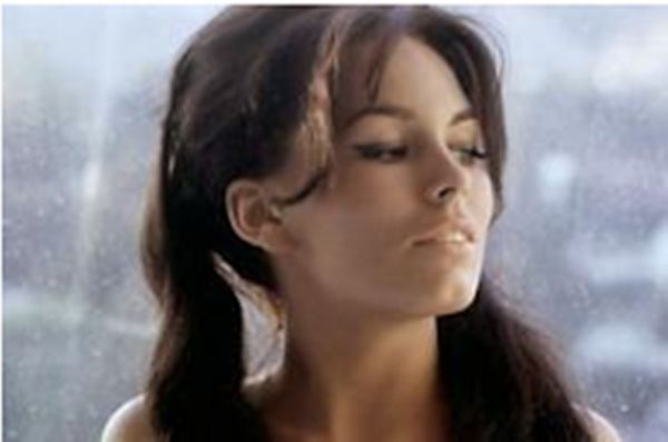 Η πρώτη Ελληνίδα που πόζαρε γυμνή στο Playboy! (photos)