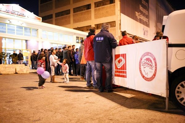 Ολυμπιακός: Σ’ όλον τον κόσμο η βοήθεια στους πρόσφυγες! (photos)