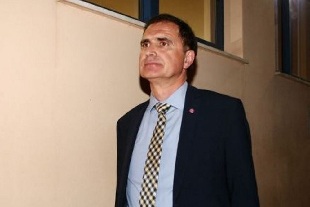 Δεν παραιτείται ο Μποροβήλος!