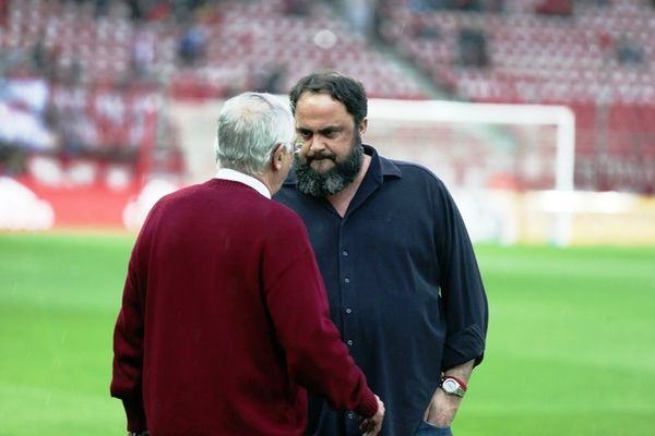 Ομιλία Μαρινάκη στα αποδυτήρια