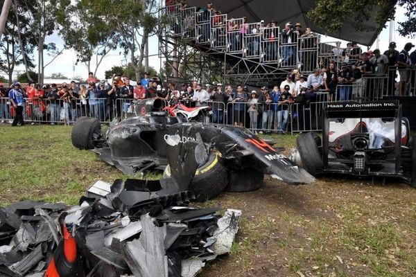 Formula 1: Σοκαριστικό ατύχημα για Αλόνσο! (photos+video)