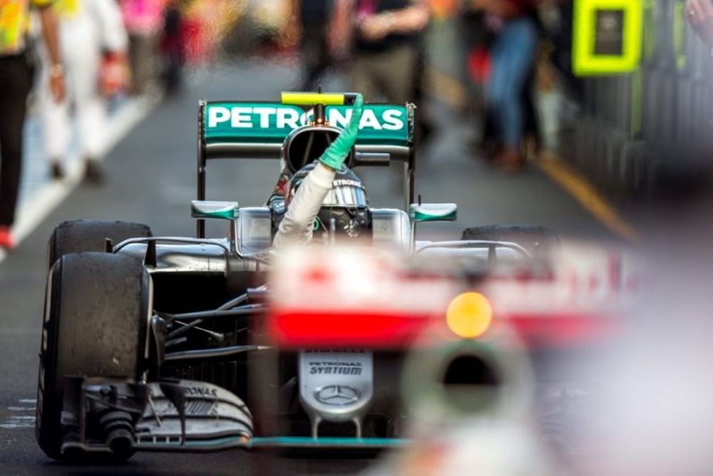 Formula 1: Επίδειξη δύναμης από Mercedes!