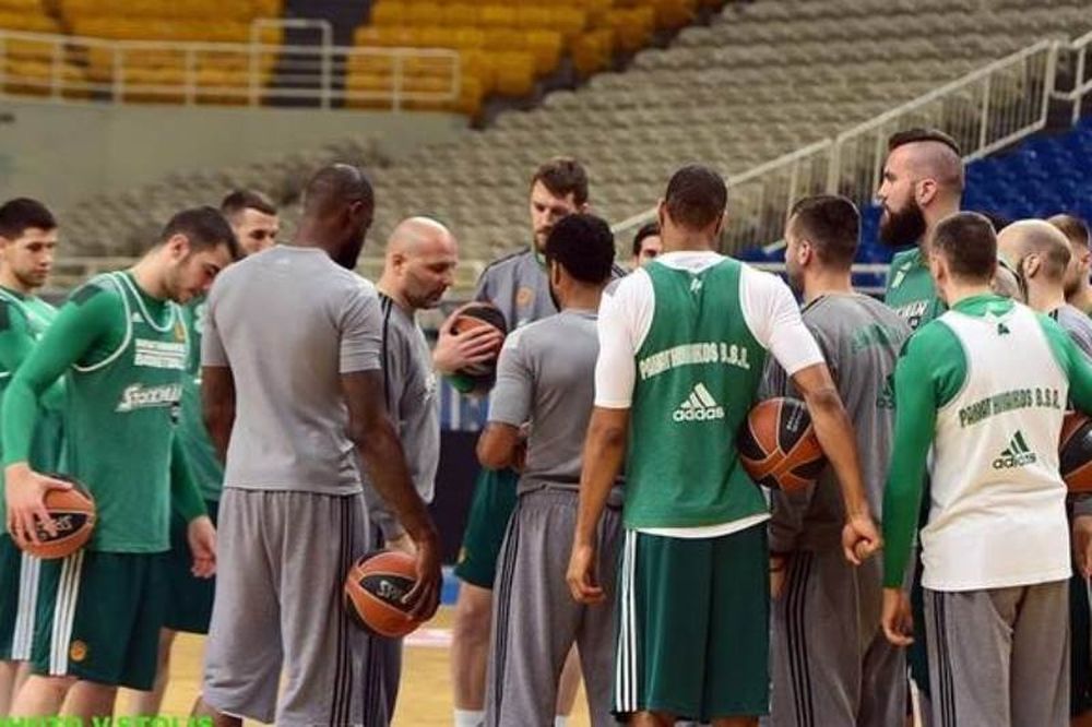 Πάνοπλος ο Παναθηναϊκός με Τσεντεβίτα
