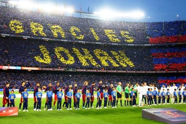 Συγκλονίζει το κορεό για τον Κρόιφ! (video)