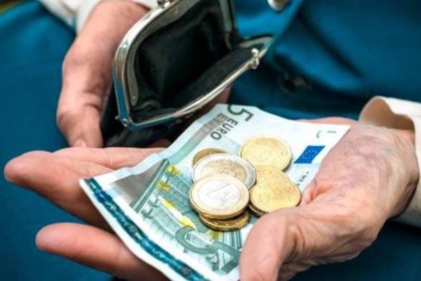 Ασφαλιστικό: «Κλείδωσε» η Εθνική Σύνταξη πείνας – Θυσία στο μνημόνιο και οι συντάξεις χηρείας