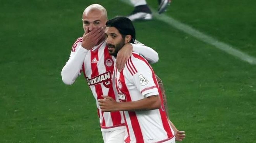 Ολυμπιακός: Μπήκαν Ντουρμάζ, Καμπιάσο