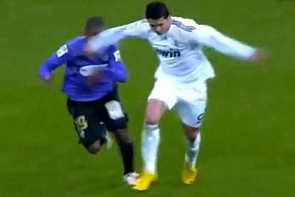 Διαλύθηκε το στόμα Ισπανού παίκτη! (photo)