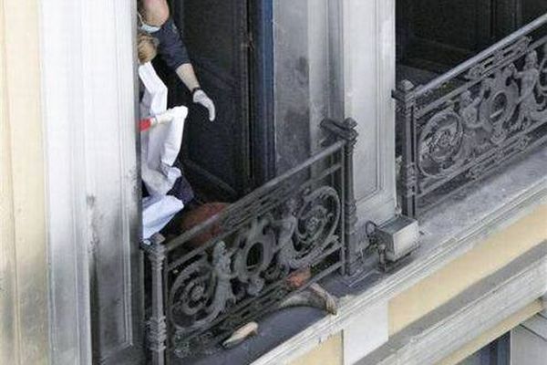 «Άπλυτε», εσύ που έκαψες τους ανθρώπους στη Marfin, δεν είσαι επαναστάτης… ΔΟΛΟΦΟΝΟΣ είσαι!