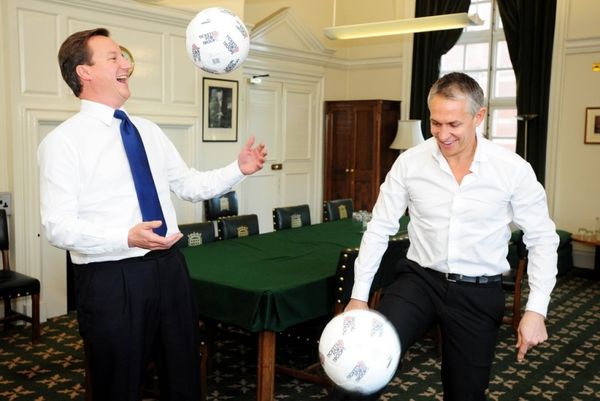 Κάμερον σε Λίνεκερ: «Ώρα να… γδυθείς»! (video)