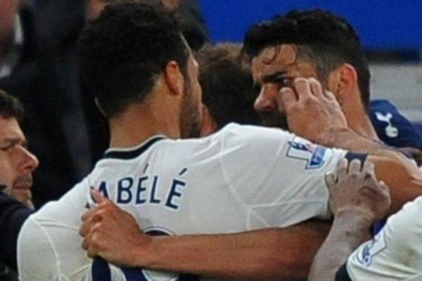 Έξι αγωνιστικές στον Ντεμπελέ που παραλίγο… να τυφλώσει τον Ντιέγκο Κόστα! (video)