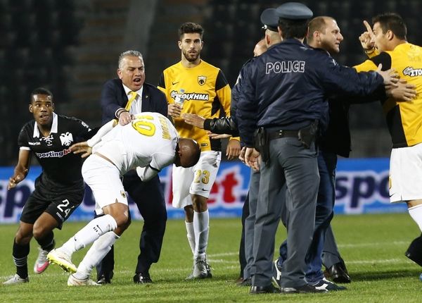 Το ξύλο των παικτών στην Τούμπα! (photos)