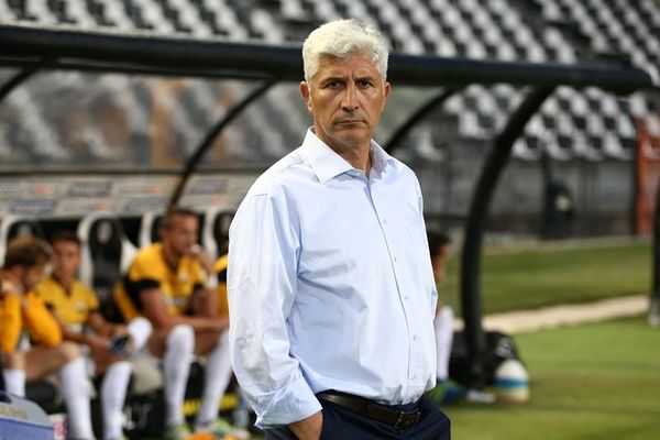 ΑΕΚ: Ανακοίνωσε αποστολή ο Μανωλάς