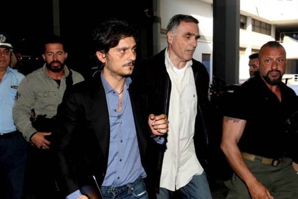 Ένταση κατά την είσοδο του Γιαννακόπουλου