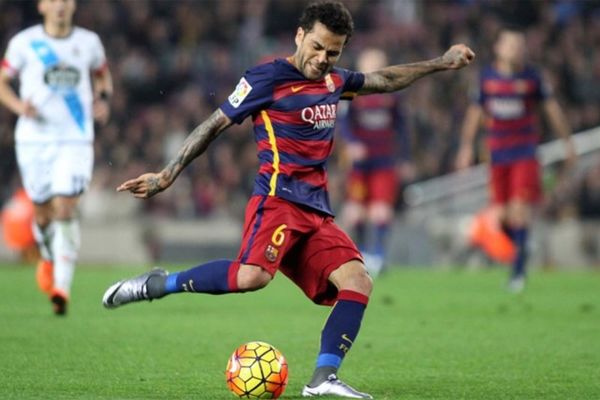 Βόμβα μεγατόνων: Στη Γιουβέντους για τρία χρόνια ο Ντάνι Άλβες! (photo)