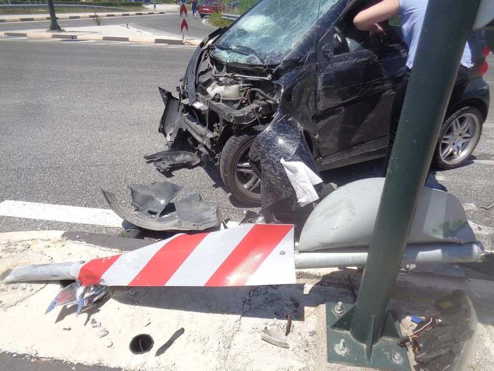 Μάχη για να κρατηθεί στη ζωή δίνει νεαρός ποδοσφαιριστής στα Τρίκαλα! (pics/video)