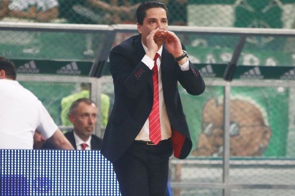  Σφαιρόπουλος: «Φτωχότερο το ελληνικό μπάσκετ χωρίς Διαμαντίδη»