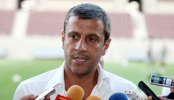 Πυρά Πηλαδάκη: «Τη μια φίλος, την άλλη… κατάντημα!»