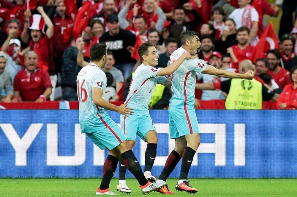 Euro 2016: Τσεχία – Τουρκία 0-2: Κοντά στο θαύμα!