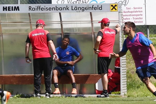 Ολυμπιακός: Αποχώρησε ο Σεμπά (photos)