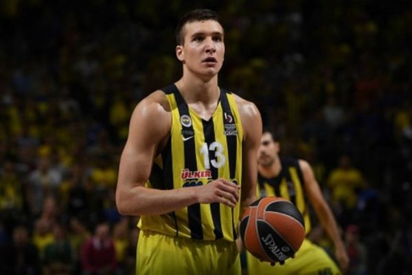 Μένει στην Φενέρ ο Μπογκντάνοβιτς