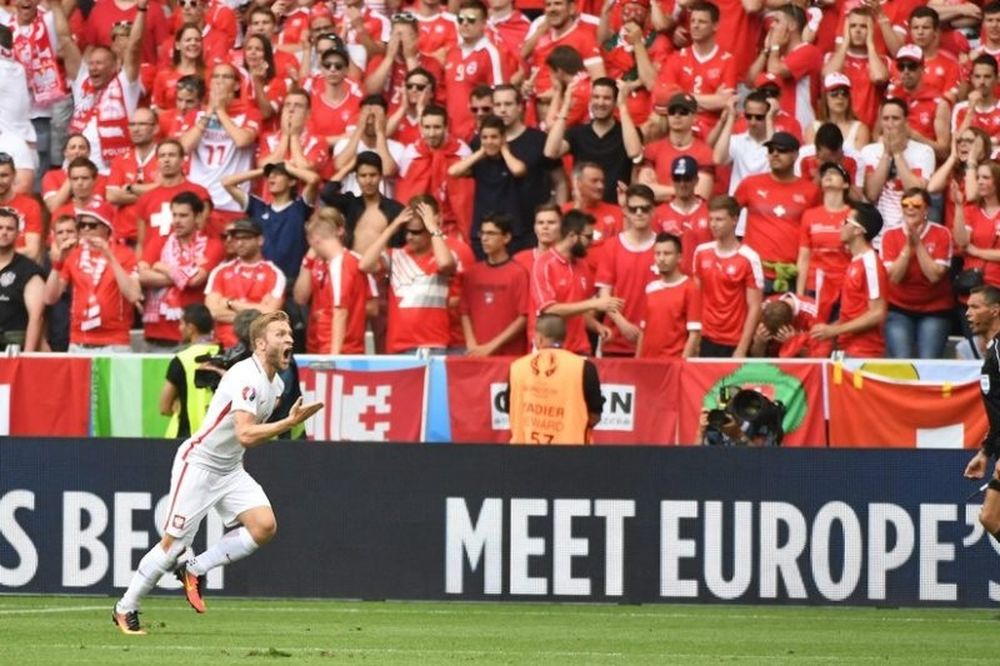 Euro 2016: Ελβετία – Πολωνία 1-1 (4-5 πεν.): Νίκησαν στην ρουλέτα!