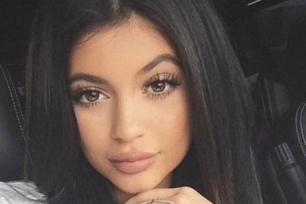 Η σέξι φωτογραφία της Kylie Jenner, που μας έβαλε σε σκέψεις