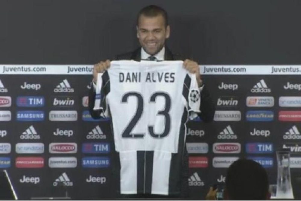 Ντάνι Άλβες: Πήρε το «23» και είπε το γιατί – θα τρελαθείτε!