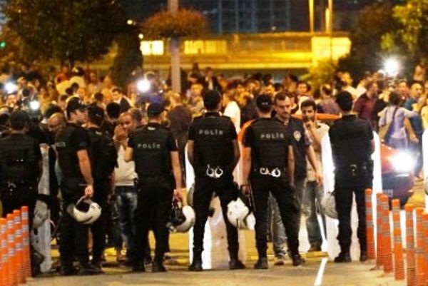 Τουρκία: Μηνύματα συμπαράστασης από κορυφαίους συλλόγους